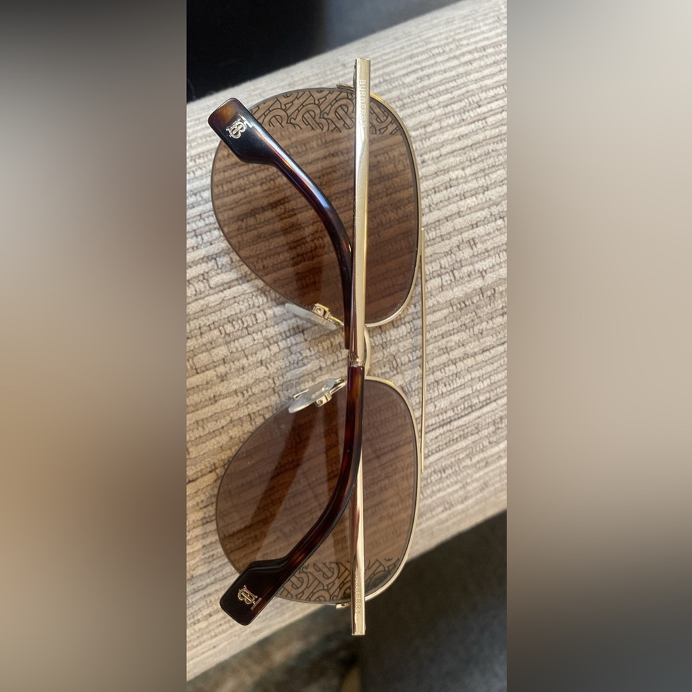 Brown Burberry Aviators